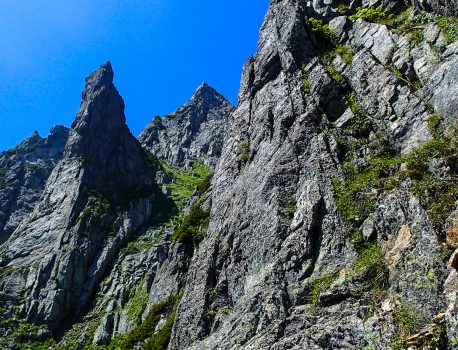 チンネ左稜線＆八ッ峰６峰Cフェイス　劔岳エリア
